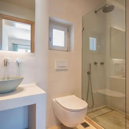Paros Sleeps 8 Pool Air Con Wifi T714111 * Parikia (Paros)